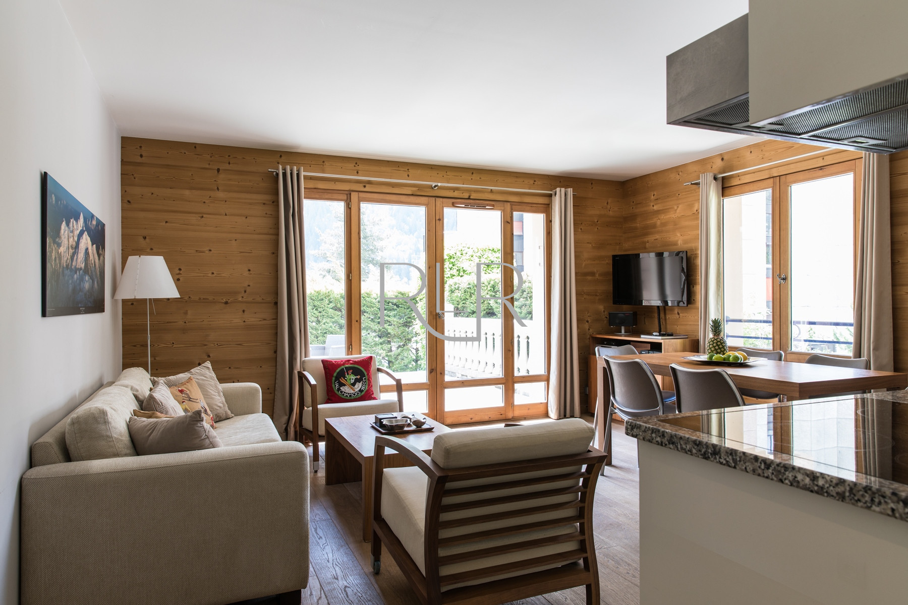 Villa Floria a un espace de vie ouvert  