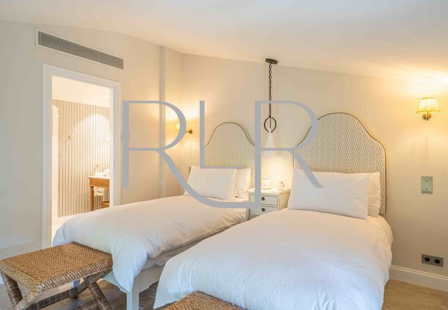 Villa à Mougins - Le Manoir Villa à Mougins - Le Manoir