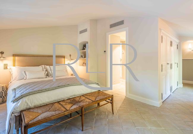 Villa à Mougins - Le Manoir Villa à Mougins - Le Manoir