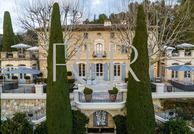Villa à Mougins - Le Manoir Villa à Mougins - Le Manoir
