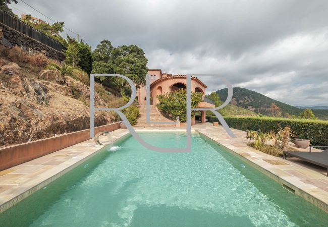 Villa à Théoule-sur-Mer - Villa Panorama Villa à Théoule-sur-Mer - Villa Panorama