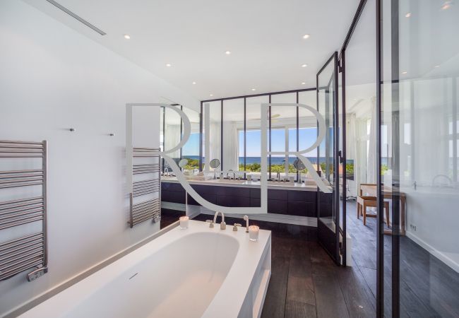 Villa à Saint-Tropez - Villa Calypso Villa à Saint-Tropez - Villa Calypso