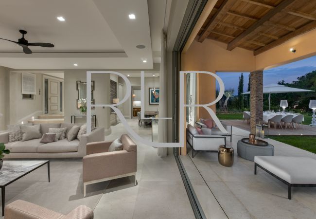 Villa à Saint-Tropez - Villa Atlas Villa à Saint-Tropez - Villa Atlas