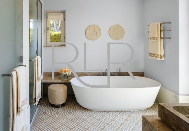 Villa à Saint-Jean-Cap-Ferrat - Villa Angelina Villa à Saint-Jean-Cap-Ferrat - Villa Angelina