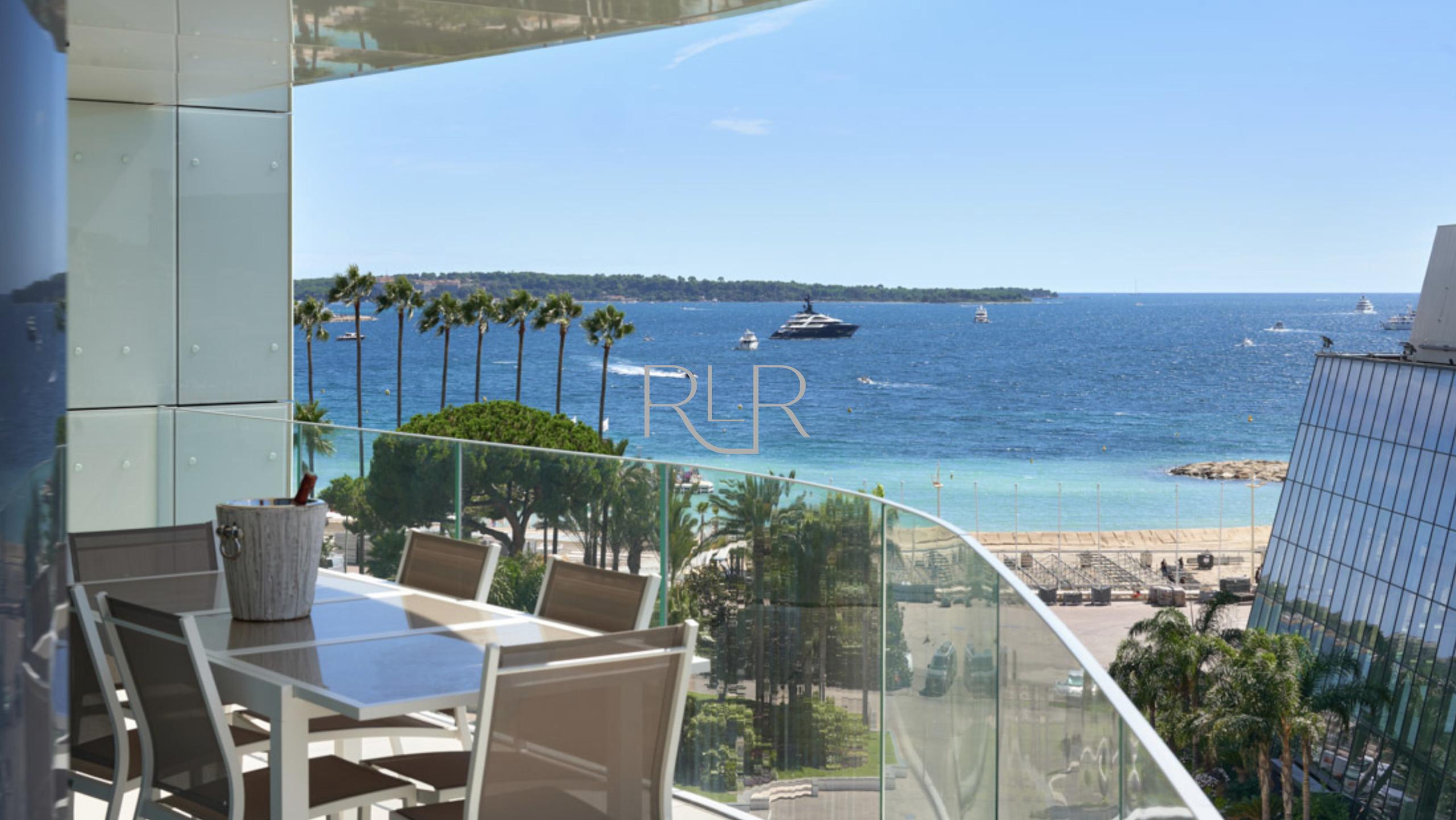  à Cannes - RLR4B871