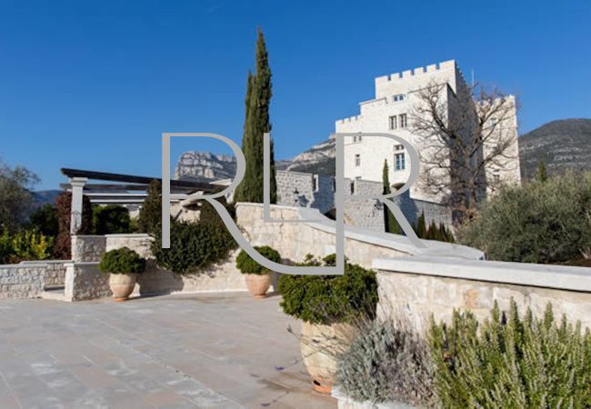 Villa à Saint Paul de Vence - Château des Vallées Villa à Saint Paul de Vence - Château des Vallées
