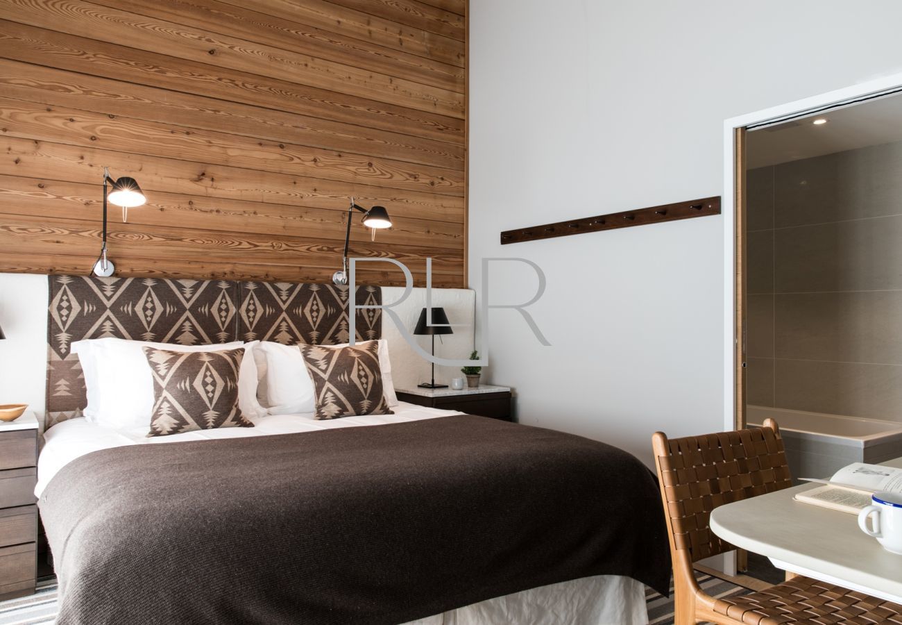 Chambre 1 de Cordee 331 est une chambre double avec salle de bain et balcon