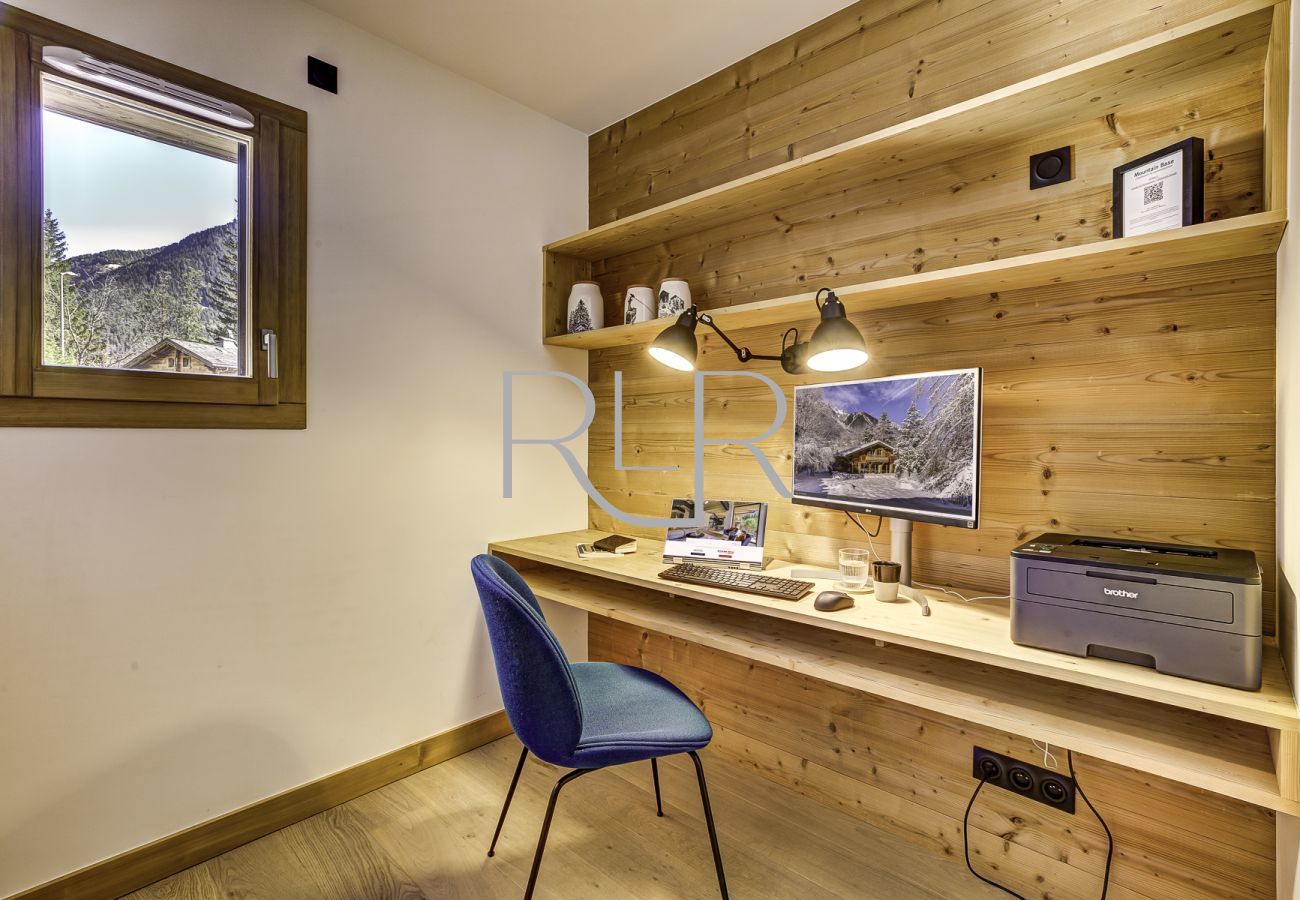 Green 2 a un bureau indépendant offrant un espace de travail tranquille
