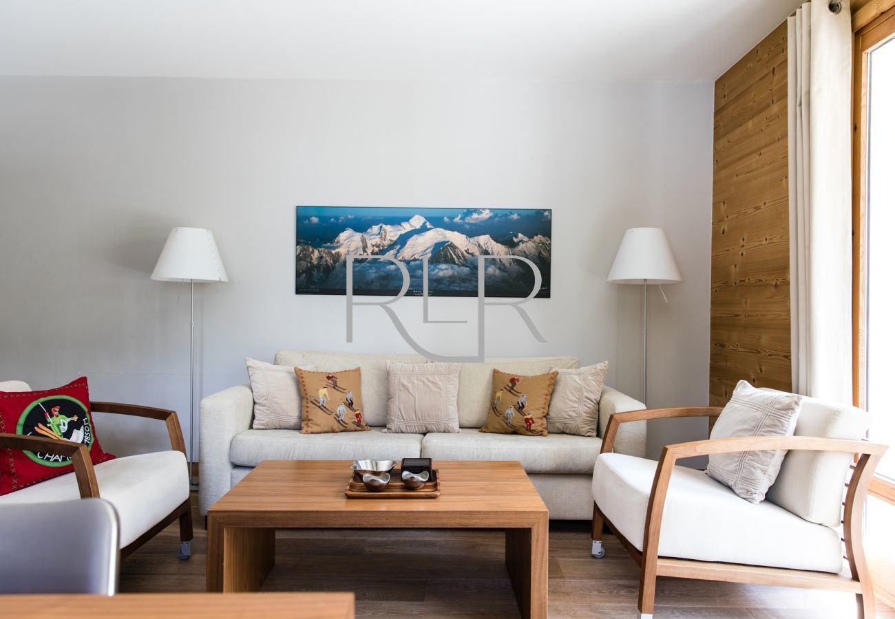 Villa Floria a un sofa et des fauteuils confortables