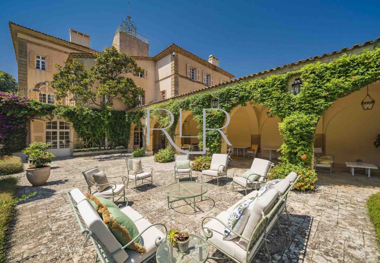 Villa à Valbonne - Domaine de Valbonne