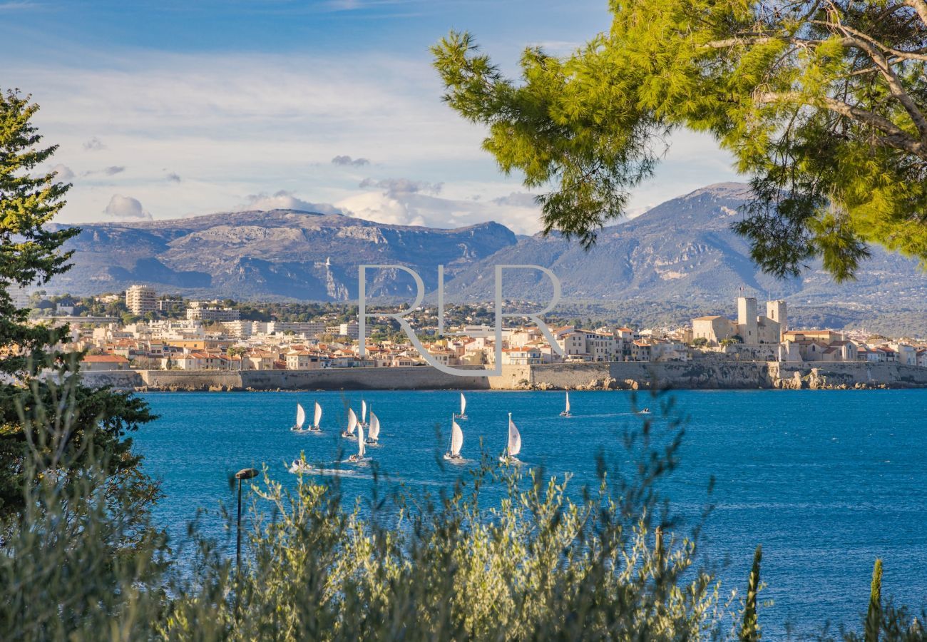 Villa à Antibes - Villa Arista