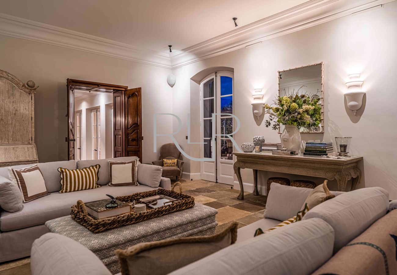 Villa à Mougins - Le Manoir