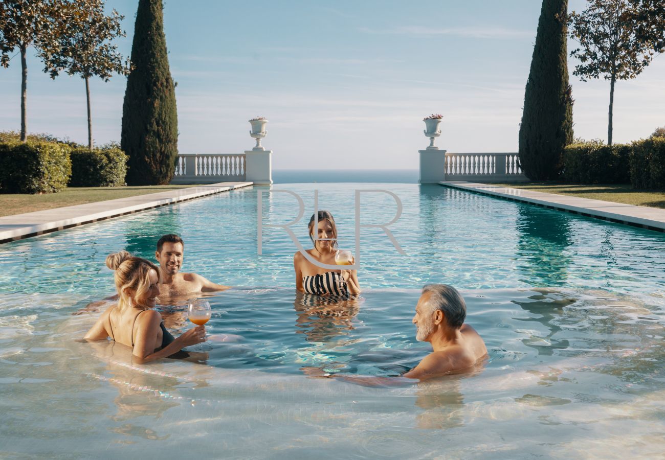 Villa à Cannes - Chateau de la Croix des Gardes