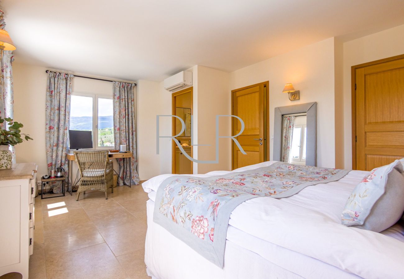 Villa à Valbonne - Villa Lauriers