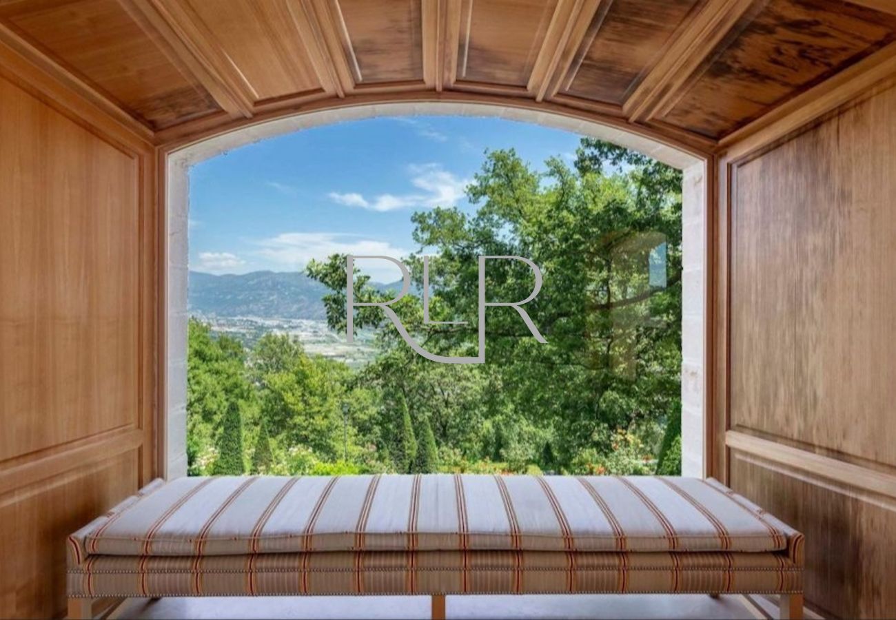 Villa à Saint Paul de Vence - Château des Vallées