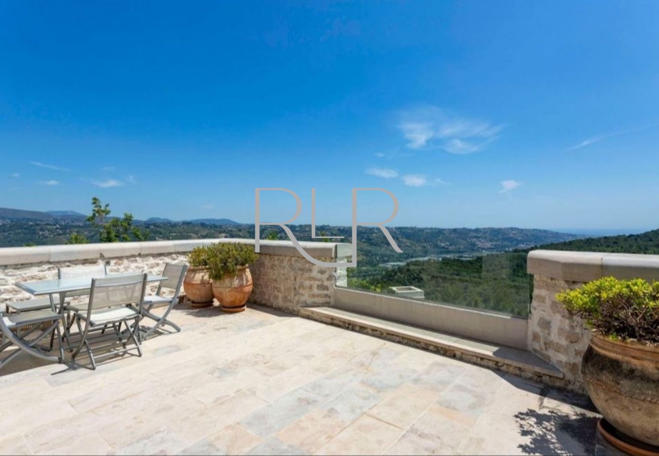 Villa à Saint Paul de Vence - Château des Vallées
