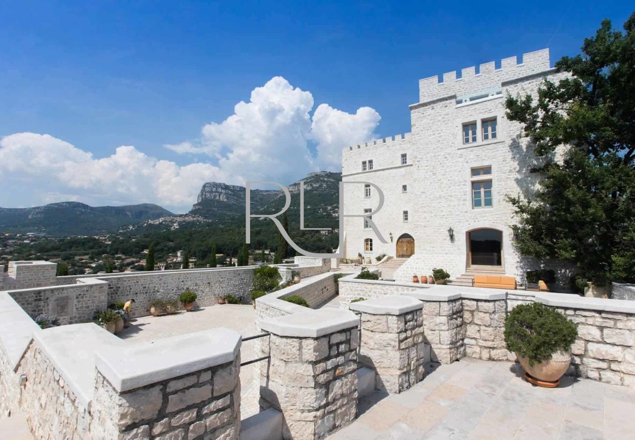 Villa à Saint Paul de Vence - Château des Vallées