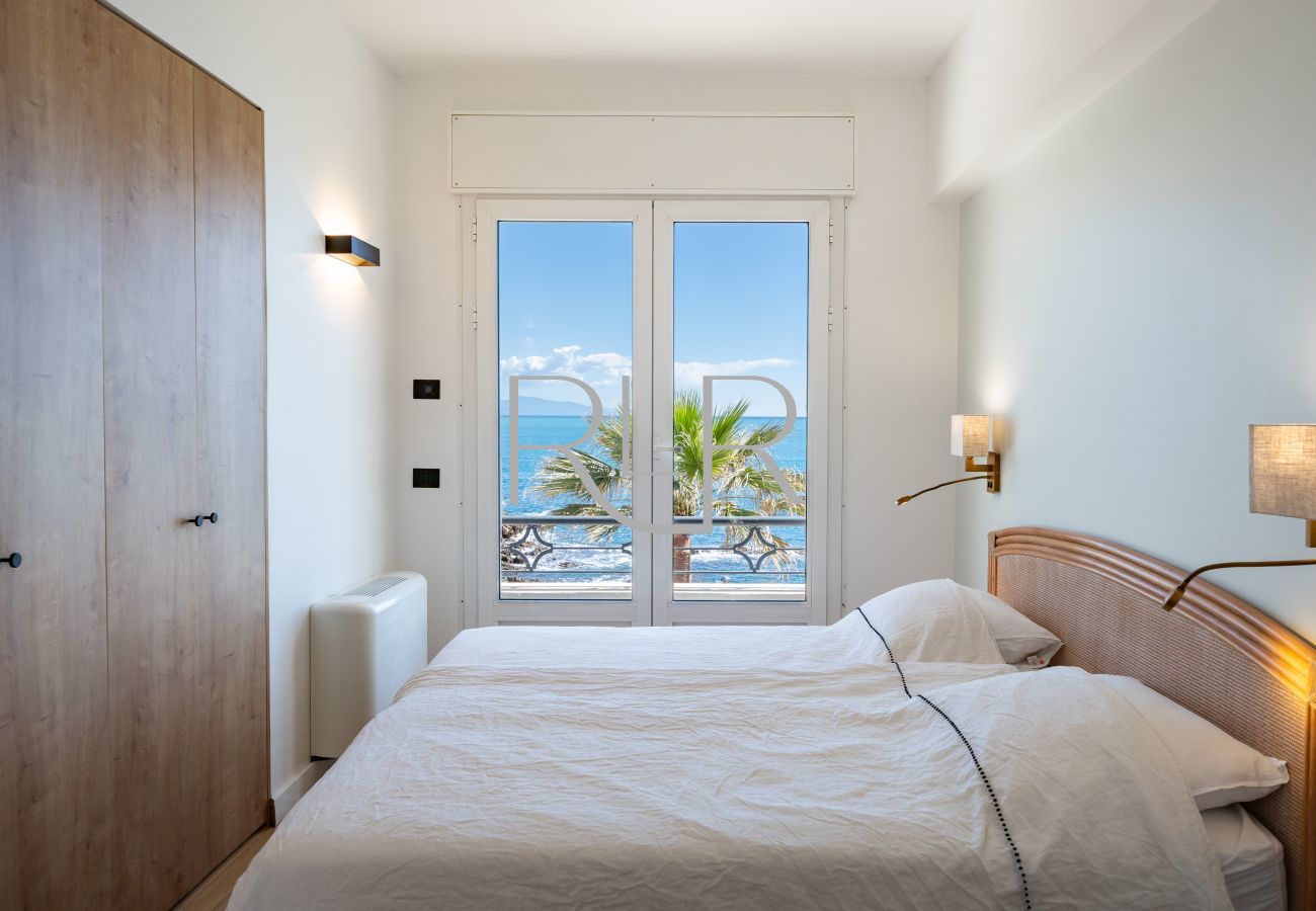 Villa à Antibes - Villa Celeste