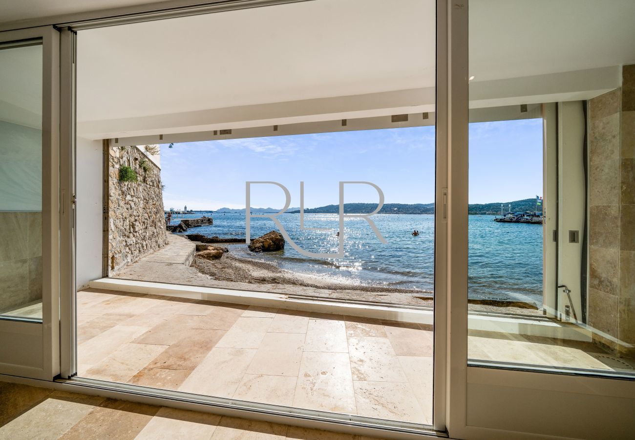 Villa à Antibes - Villa Shoreline