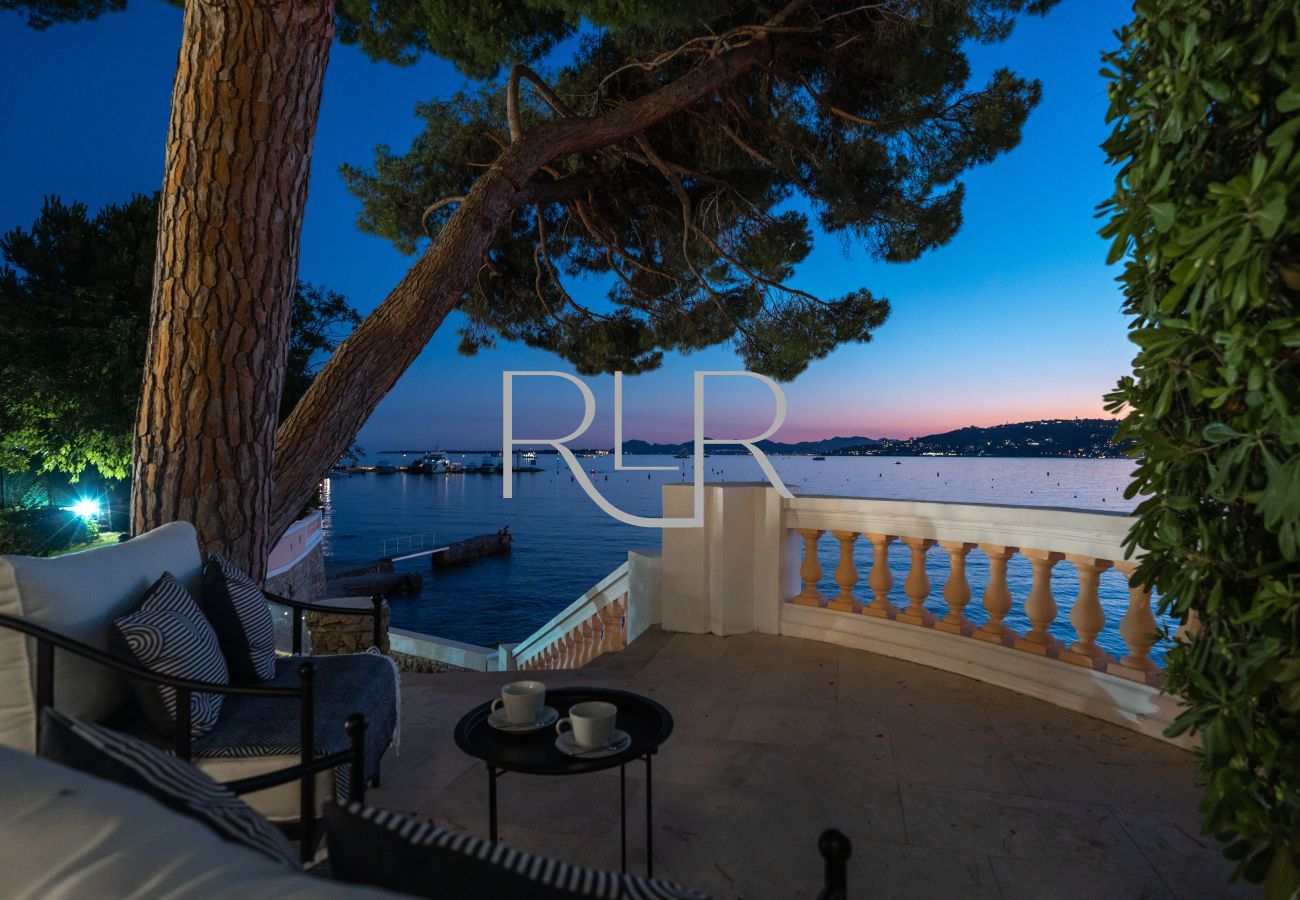 Villa à Antibes - Villa Shoreline