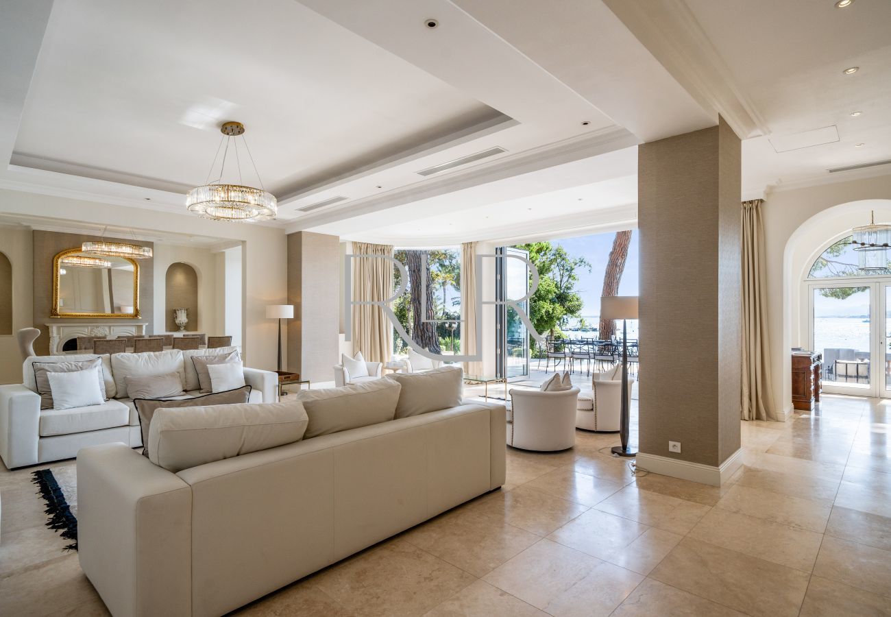 Villa à Antibes - Villa Shoreline