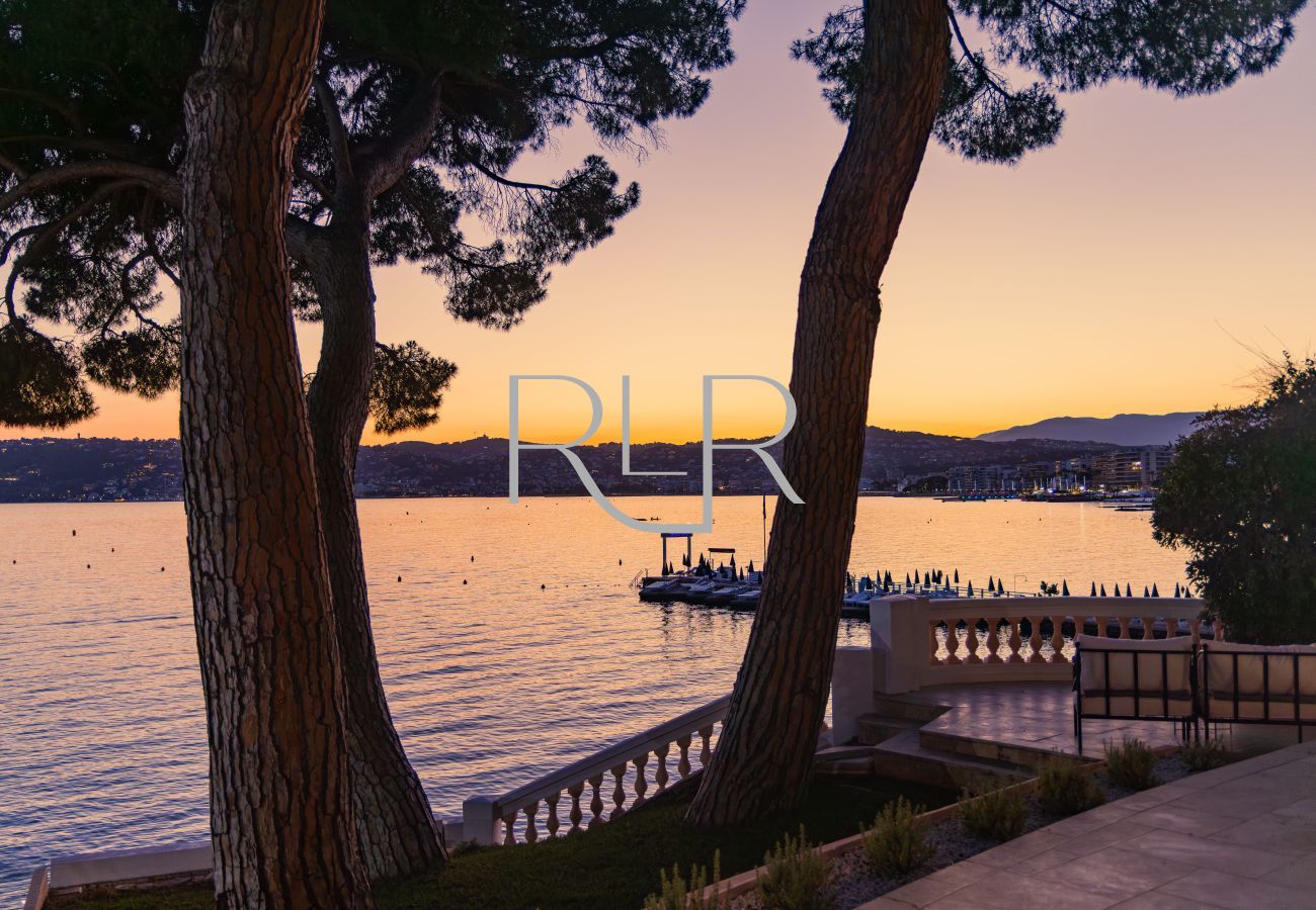 Villa à Antibes - Villa Shoreline