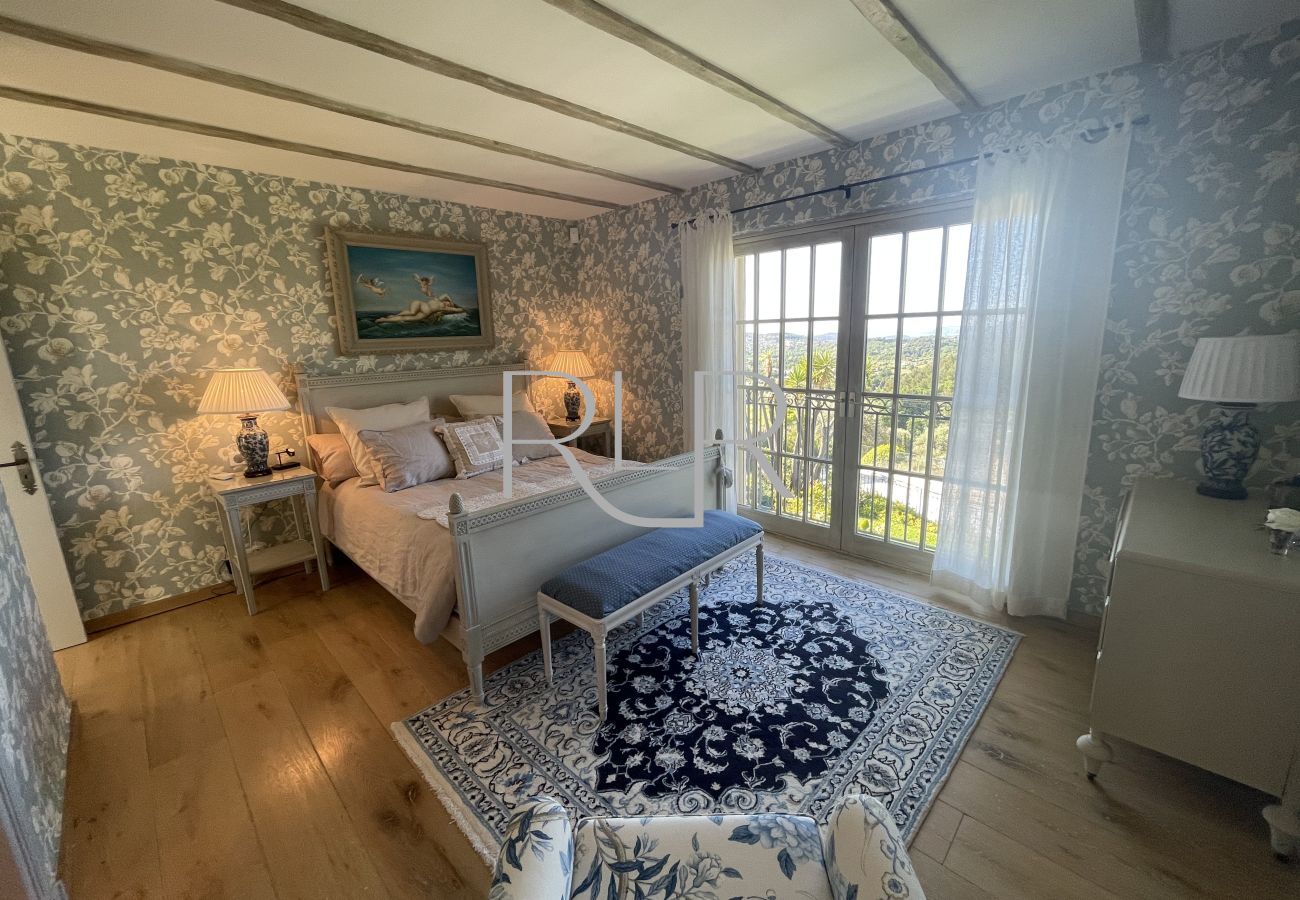 Villa à Châteauneuf-Grasse - Villa Tamara