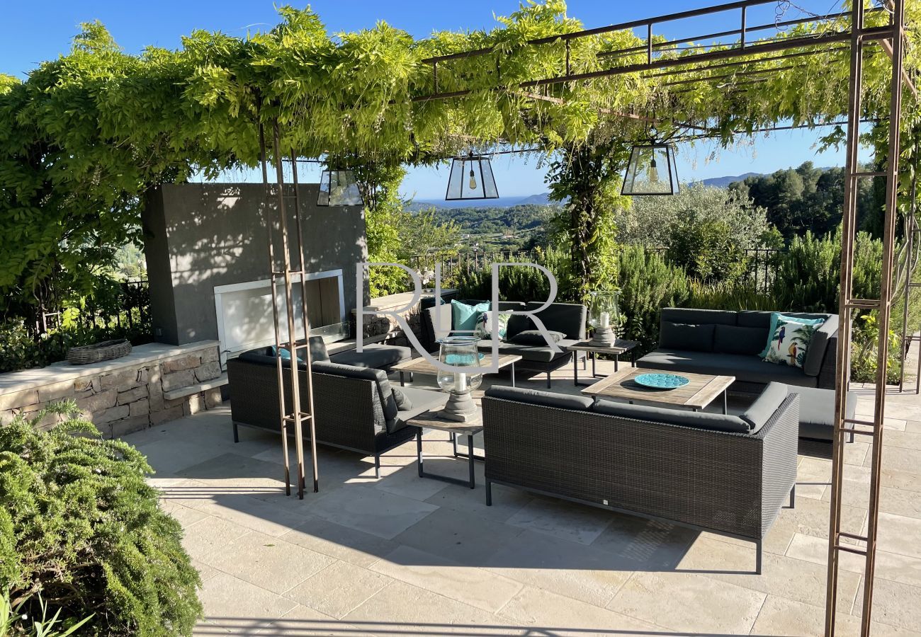 Villa à Châteauneuf-Grasse - Villa Tamara