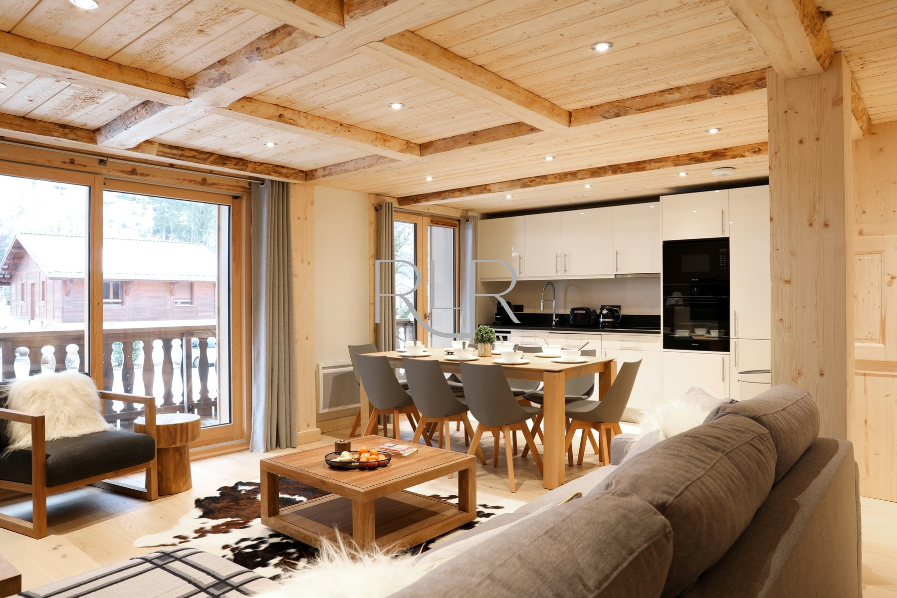 Blaitiere 6 has an open plan living area   