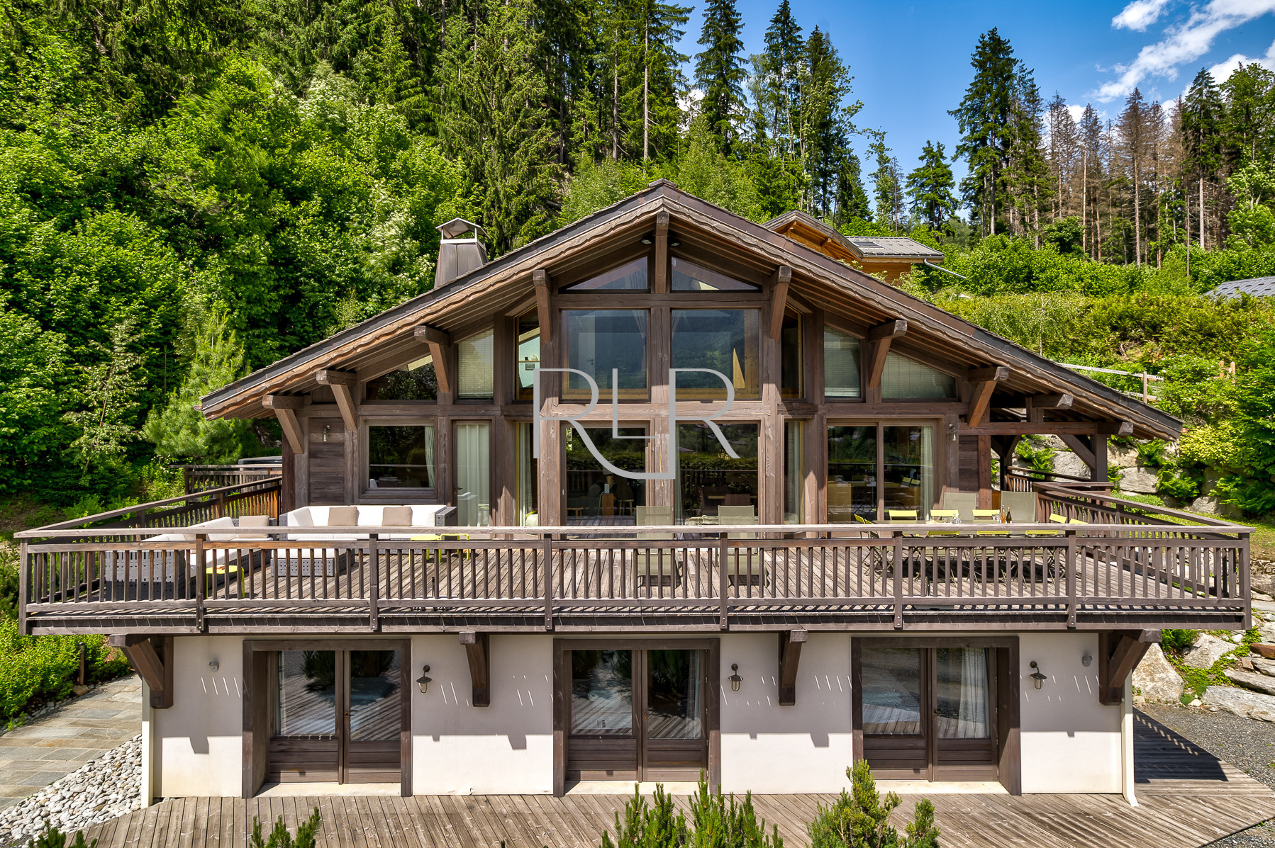 Chalet le Favre is a beautiful property