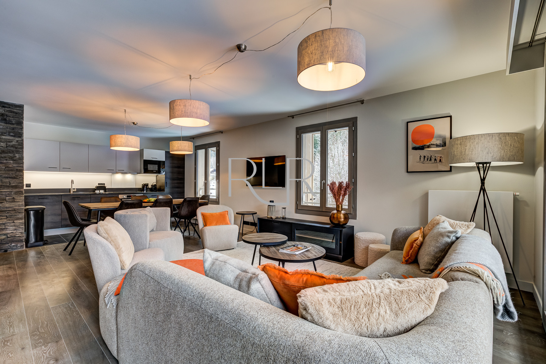 White Pearl A32 has a stylish open plan living area