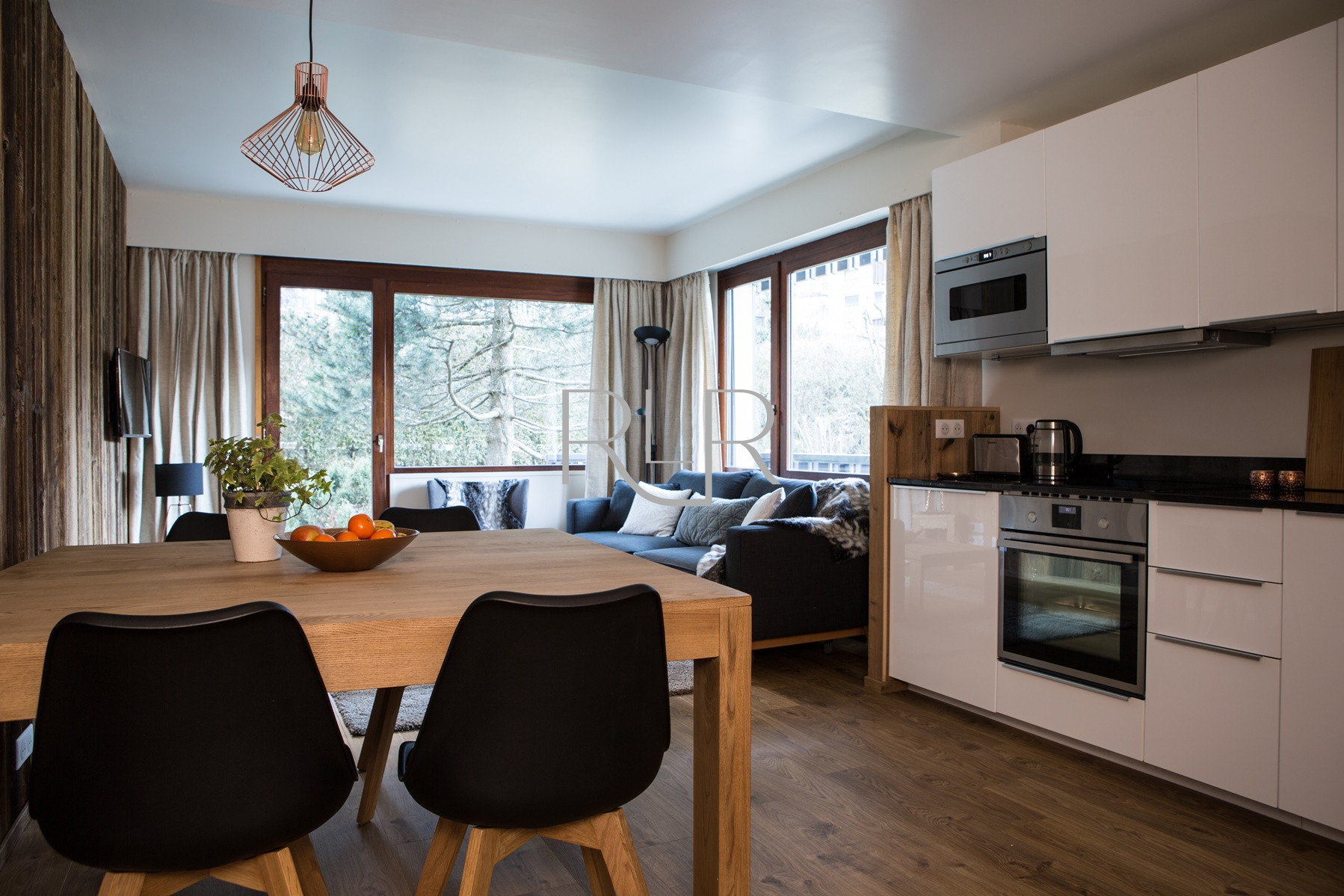 Brevent 2 has an open plan living area