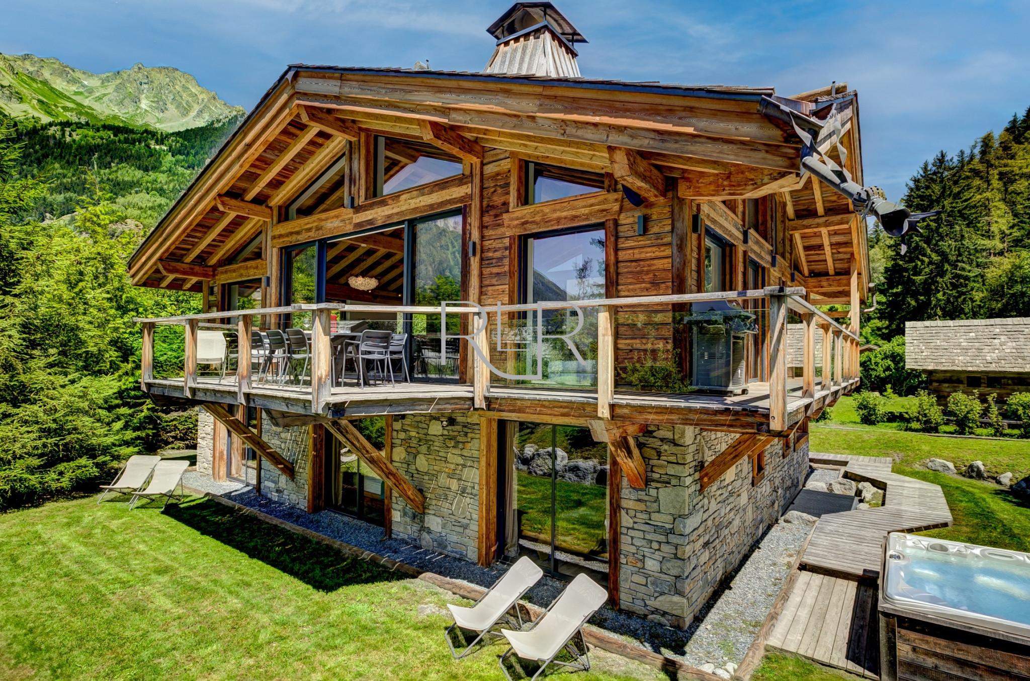 5 bed, 5 bath serviced chalet with pool