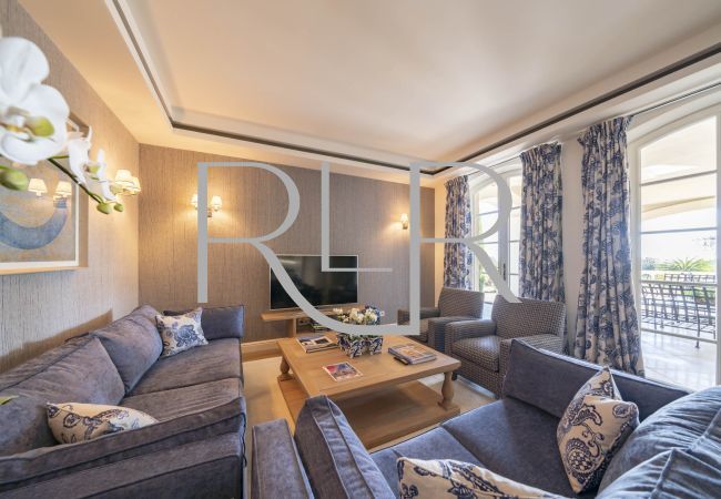 Villa in Saint Paul de Vence - Domaine d'Alysse Villa in Saint Paul de Vence - Domaine d'Alysse