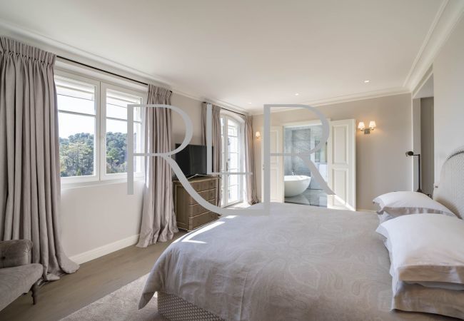 Villa in Saint Paul de Vence - Domaine d'Alysse Villa in Saint Paul de Vence - Domaine d'Alysse