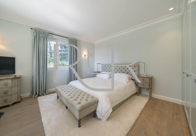 Villa in Saint Paul de Vence - Domaine d'Alysse Villa in Saint Paul de Vence - Domaine d'Alysse