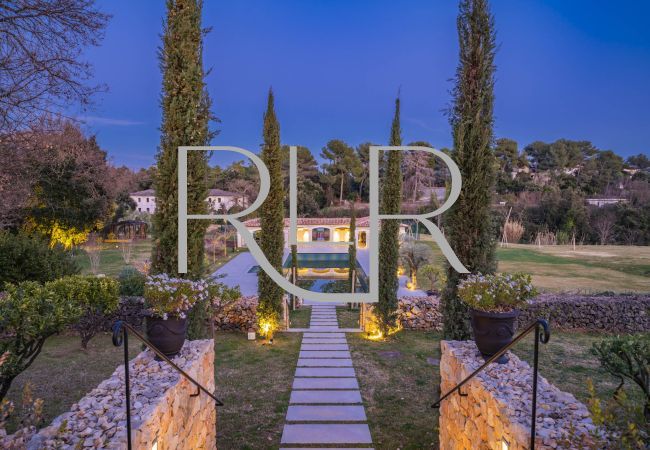 Villa in Saint Paul de Vence - Domaine d'Alysse Villa in Saint Paul de Vence - Domaine d'Alysse