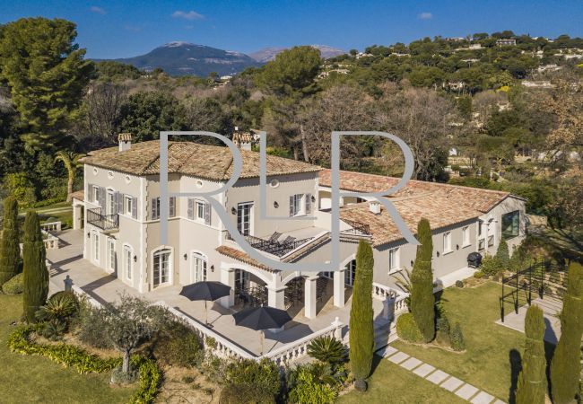 Villa in Saint Paul de Vence - Domaine d'Alysse Villa in Saint Paul de Vence - Domaine d'Alysse