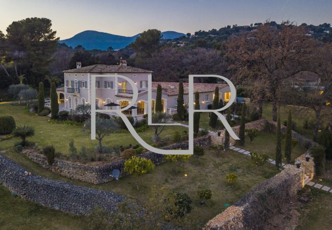 Villa in Saint Paul de Vence - Domaine d'Alysse