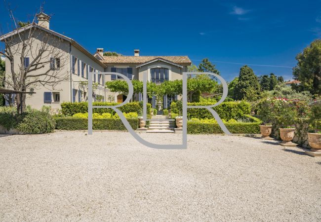 Villa in Antibes - Villa Jasmine Villa in Antibes - Villa Jasmine