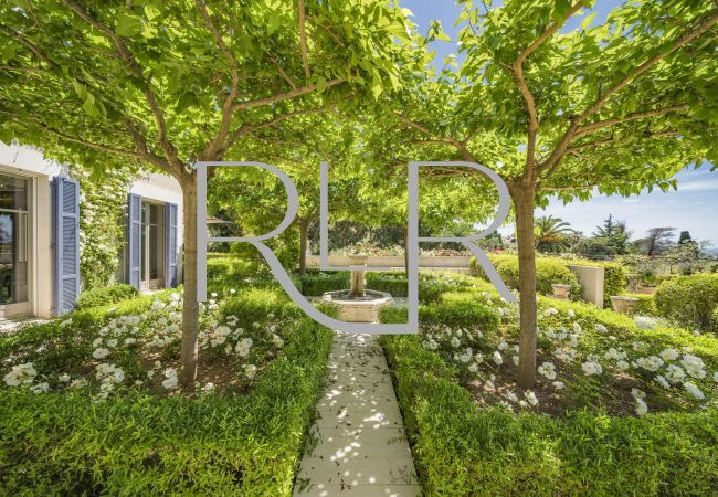 Villa in Antibes - Villa Jasmine Villa in Antibes - Villa Jasmine