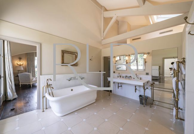 Villa in Antibes - Villa Jasmine Villa in Antibes - Villa Jasmine