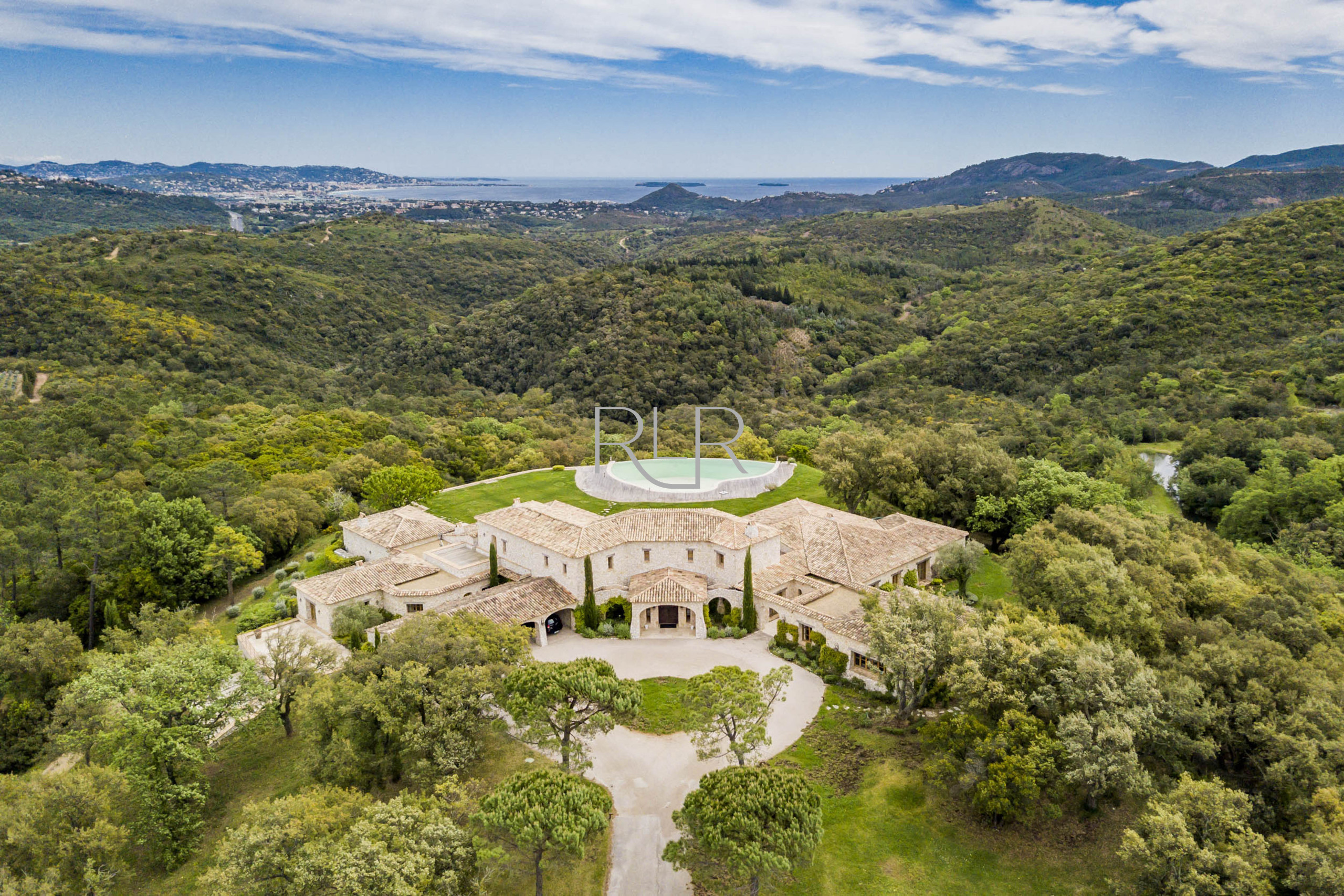 Villa/Dettached house in Cannes - Domaine des Horizons