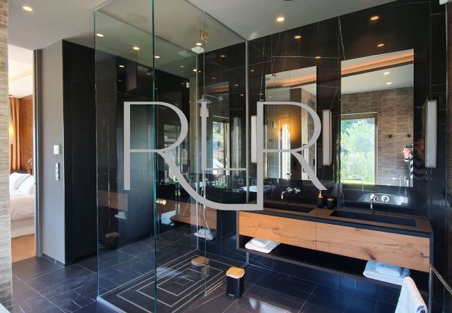 Villa in Saint-Tropez - Villa Olivia Villa in Saint-Tropez - Villa Olivia