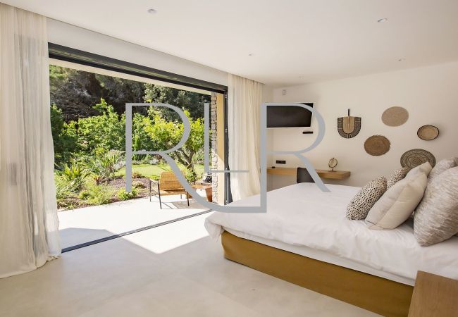 Villa in Saint-Tropez - Villa Oxana Villa in Saint-Tropez - Villa Oxana