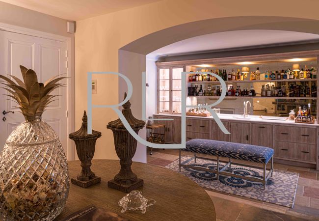 Villa in Mougins - Le Manoir Villa in Mougins - Le Manoir