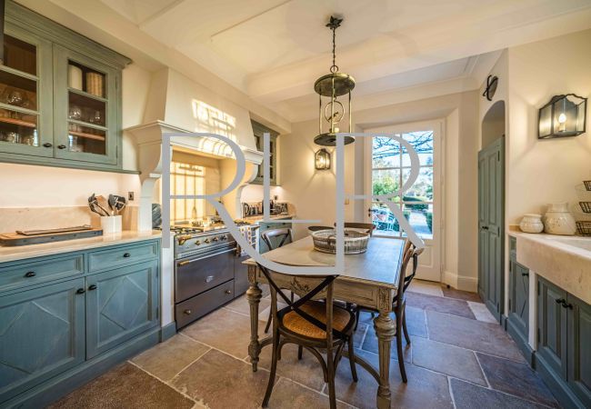 Villa in Mougins - Le Manoir Villa in Mougins - Le Manoir