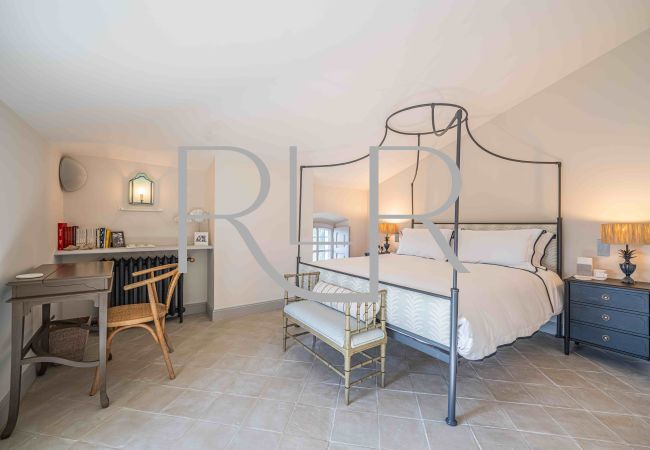 Villa in Mougins - Le Manoir Villa in Mougins - Le Manoir