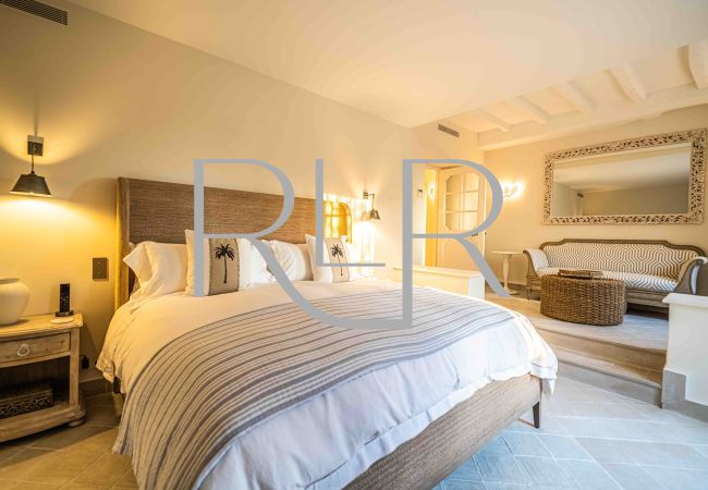 Villa in Mougins - Le Manoir Villa in Mougins - Le Manoir
