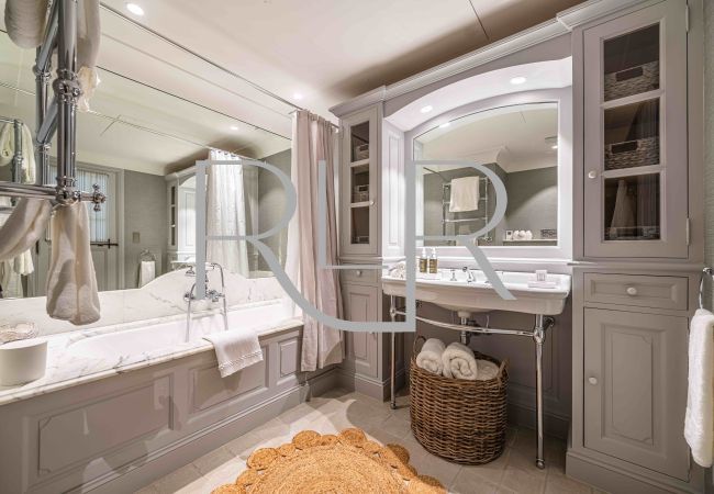 Villa in Mougins - Le Manoir Villa in Mougins - Le Manoir
